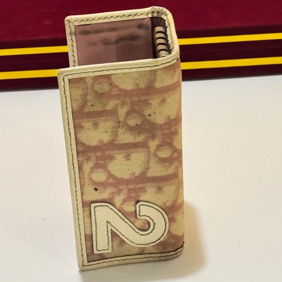 Dior key holder with Number 2 - Picture 12 of 15